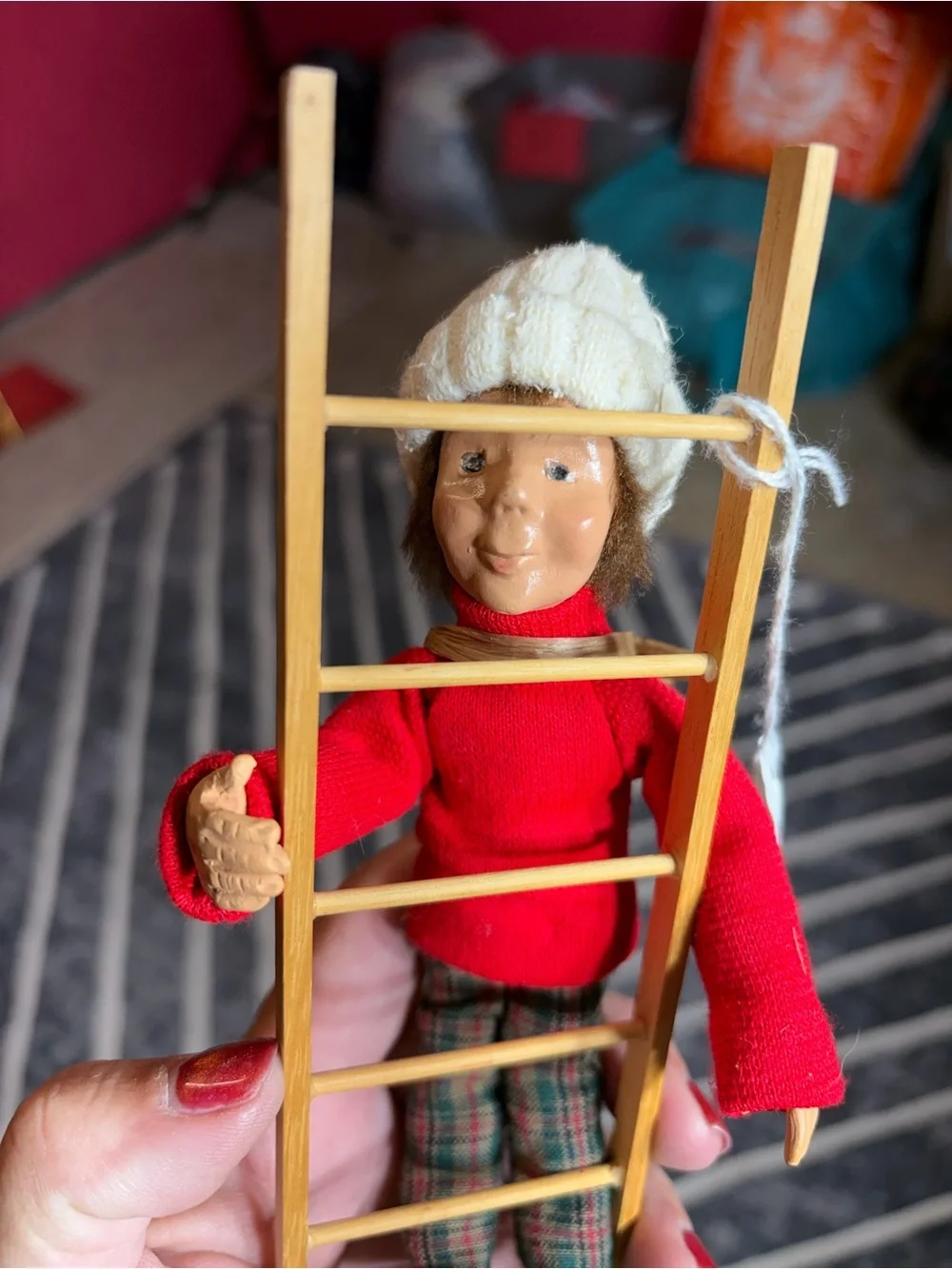 Byers' Choice Christmas Caroler Climbing Doll w/ Wooden Ladder Red Sweater